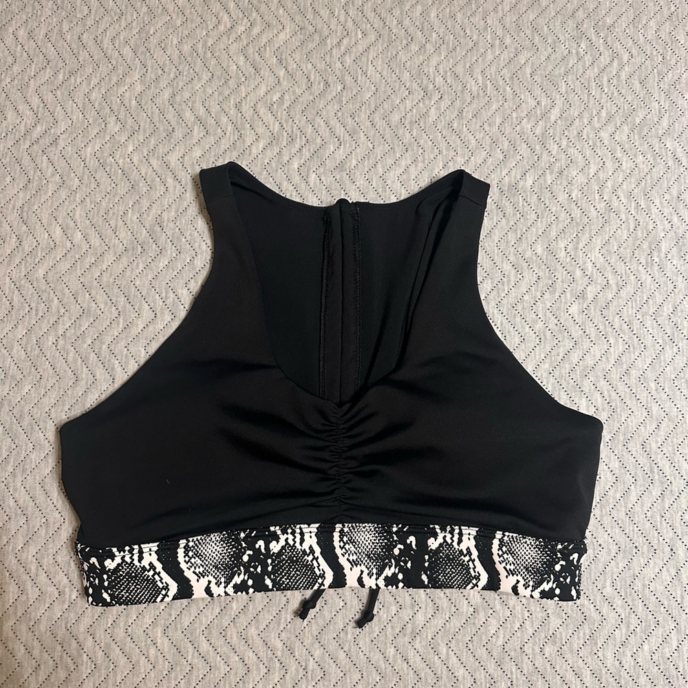 CXIX: Gecko sticky ruche top size XS